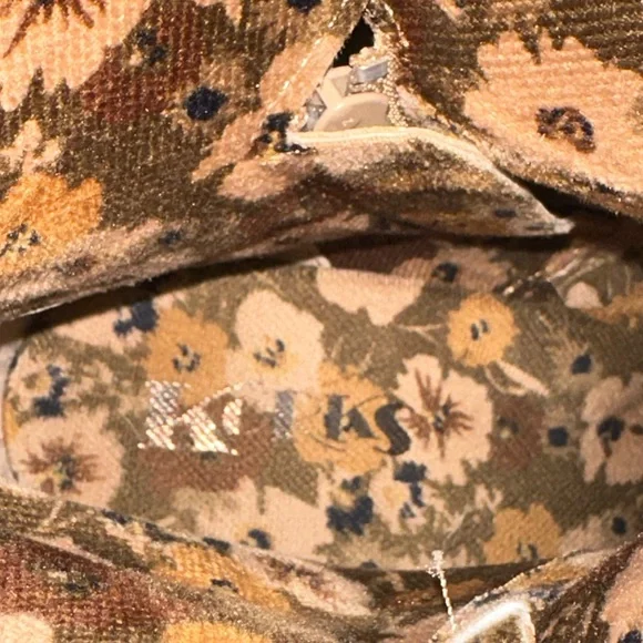 Korks tan heeled boots size 10 - Picture 3 of 4